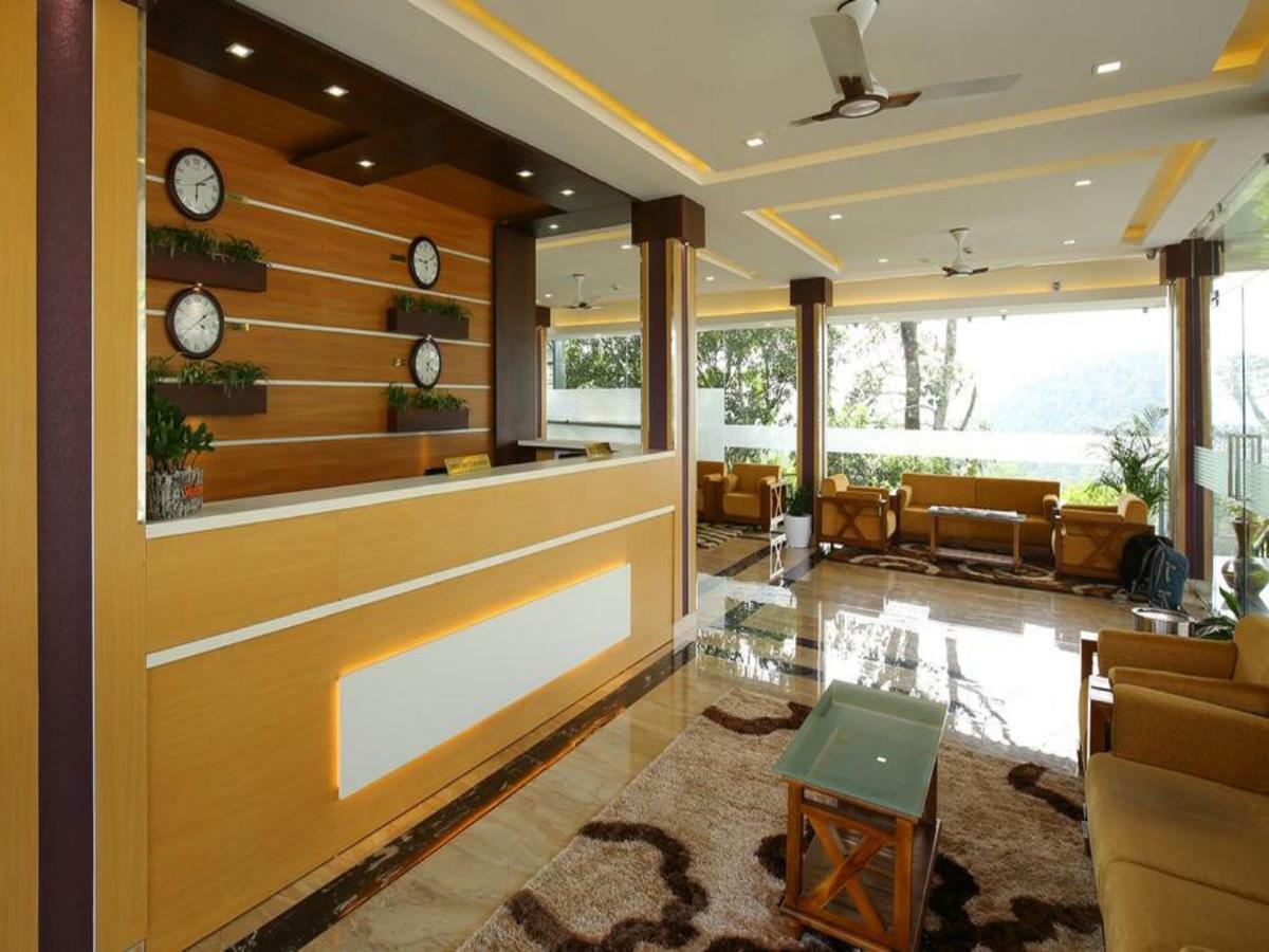 The Lake View Мунар Екстериор снимка