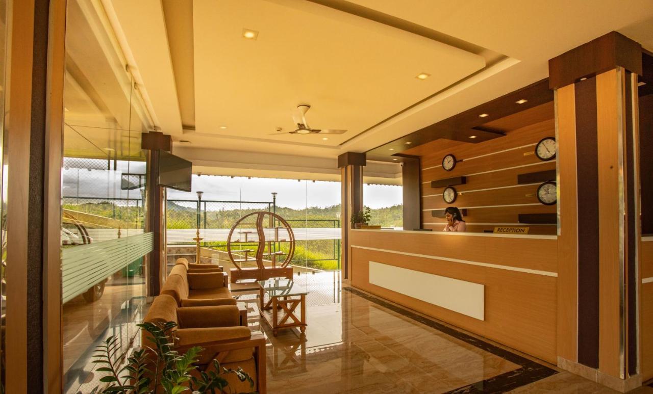 The Lake View Мунар Екстериор снимка